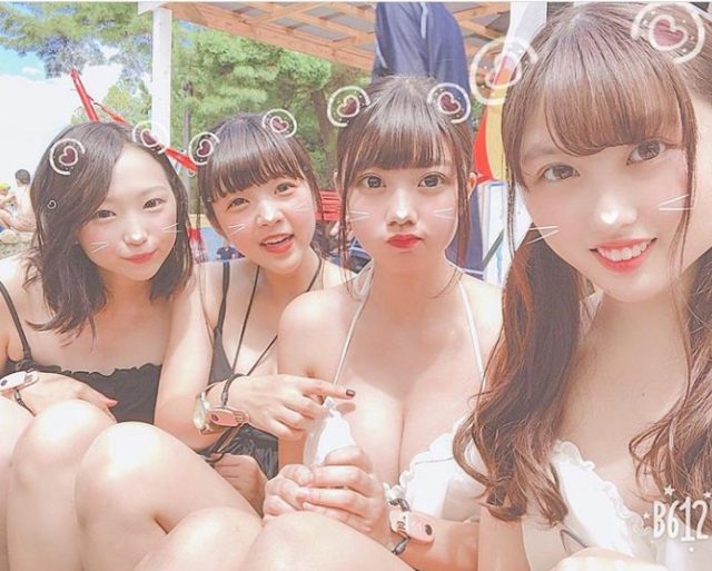 Instagramに投稿された水着姿の素人エロ画像-047