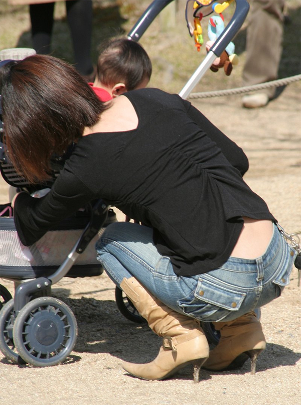 若ママの街撮り素人エロ画像24