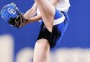 岡田紗佳、ミニスカでパンモロ始球式！股間がエロくてたまらんｗｗｗｗｗｗｗ