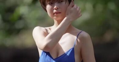 渡邊渚アナ、ノーブラおっぱい！谷間ハミ乳がエロくてたまらんｗｗｗｗｗ【GIF動画】