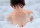 えなこ、おっぱいほぼ見え！ハミ出た乳房がエロくてたまらんｗｗｗｗｗｗｗ