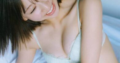 日向坂46富田鈴花、下着おっぱい！パンティ姿がエロくてたまらんｗｗｗｗｗｗｗ